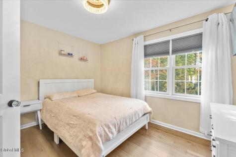 4 Oakhurst Court Clifton Park NY 12065