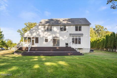 4 Oakhurst Court Clifton Park NY 12065