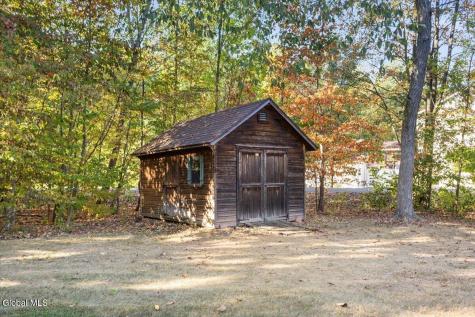 4 Oakhurst Court Clifton Park NY 12065