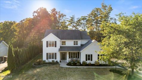 4 Oakhurst Court Clifton Park NY 12065