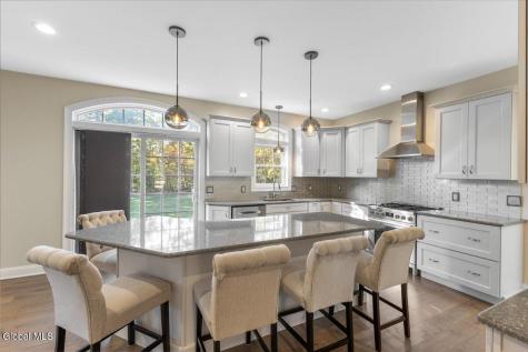 4 Oakhurst Court Clifton Park NY 12065