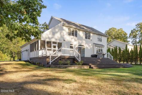 4 Oakhurst Court Clifton Park NY 12065