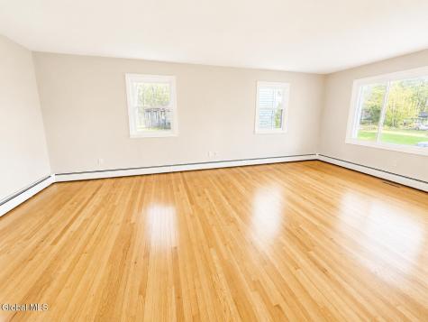 25 Shadow Wood Way Ballston Lake NY 12019
