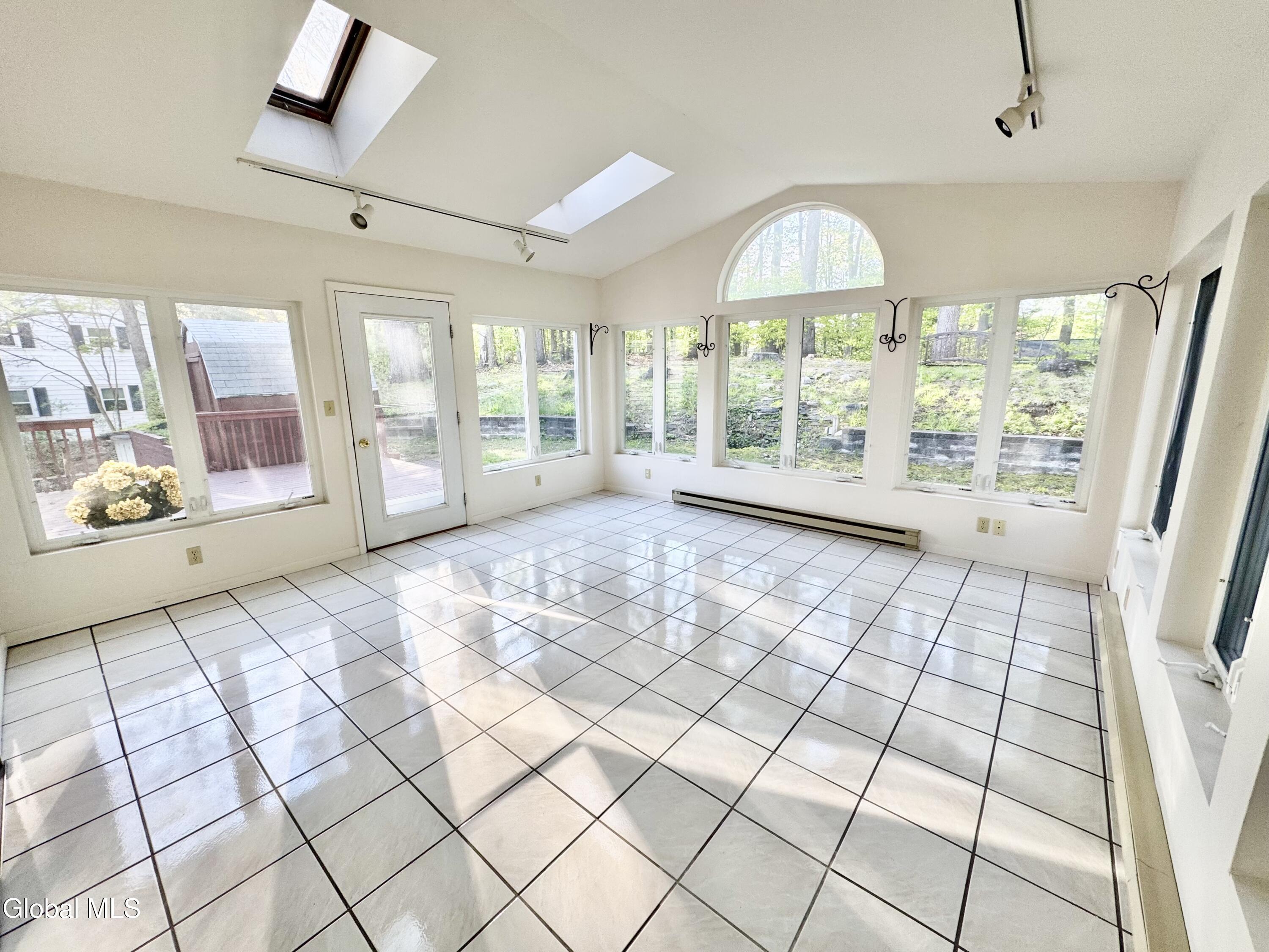 25 Shadow Wood Way Ballston Lake NY 12019