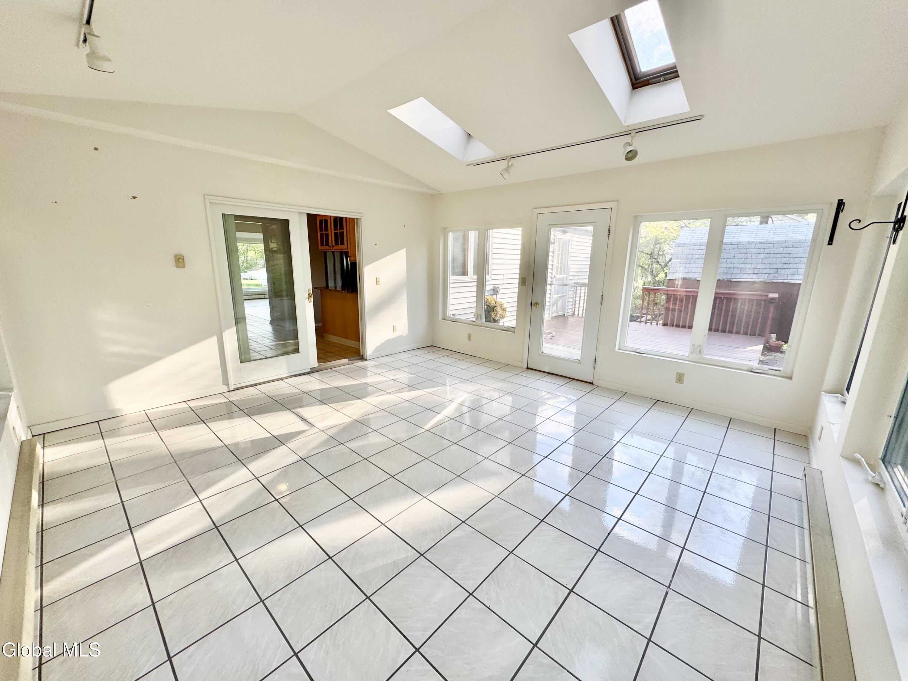 25 Shadow Wood Way Ballston Lake NY 12019