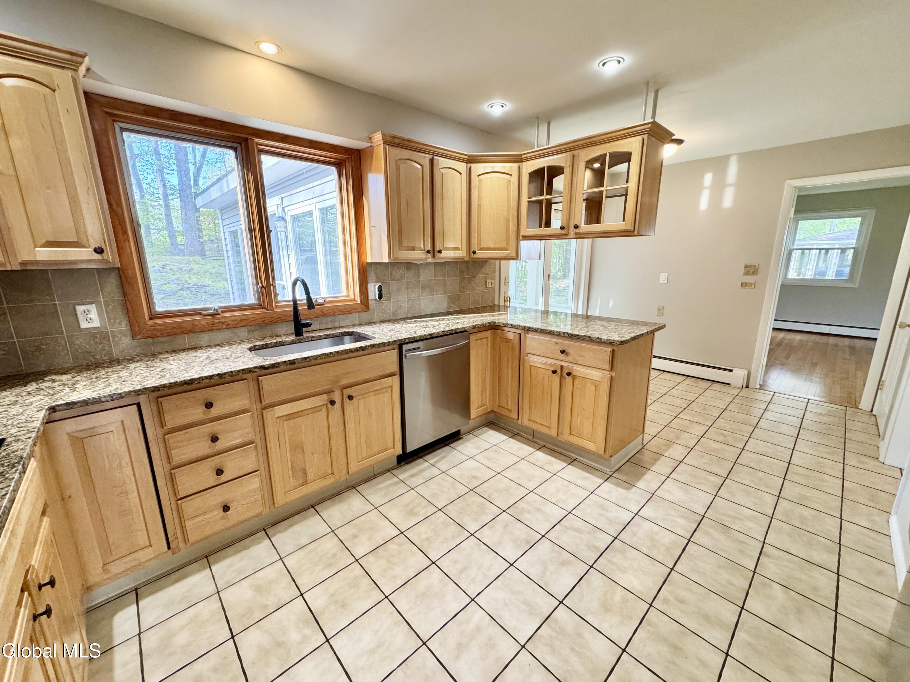 25 Shadow Wood Way Ballston Lake NY 12019