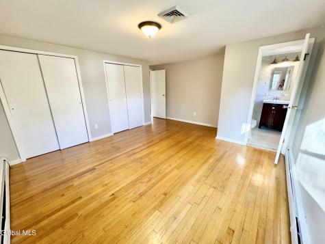 25 Shadow Wood Way Ballston Lake NY 12019