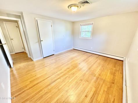 25 Shadow Wood Way Ballston Lake NY 12019