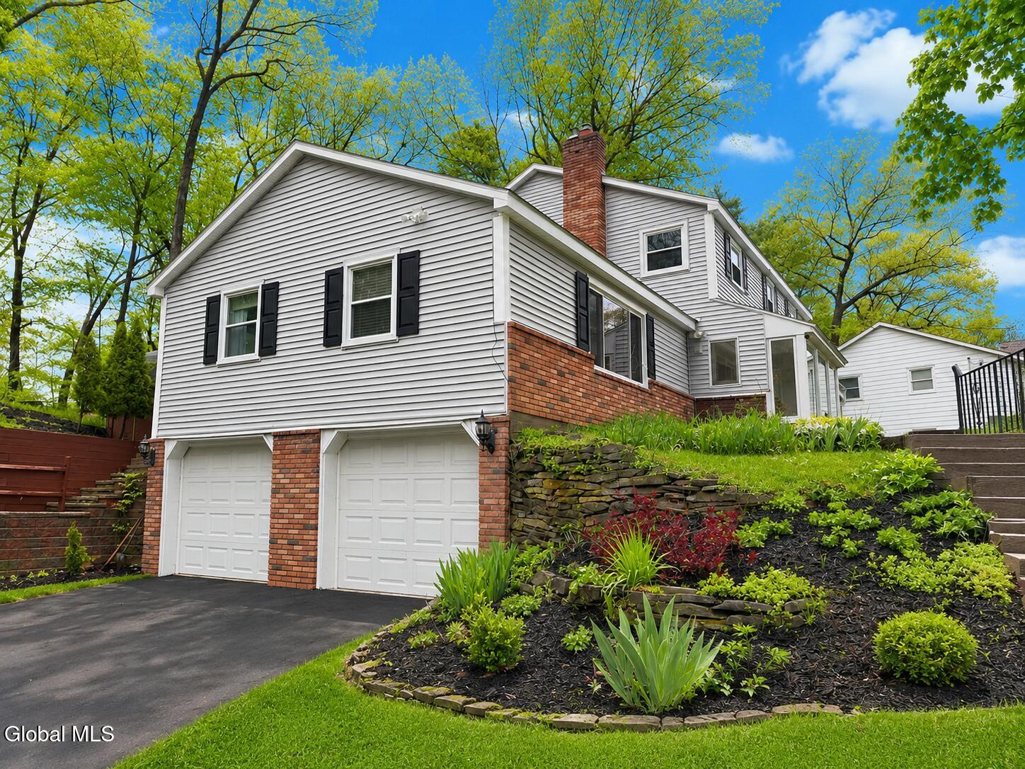 25 Shadow Wood Way Ballston Lake NY 12019