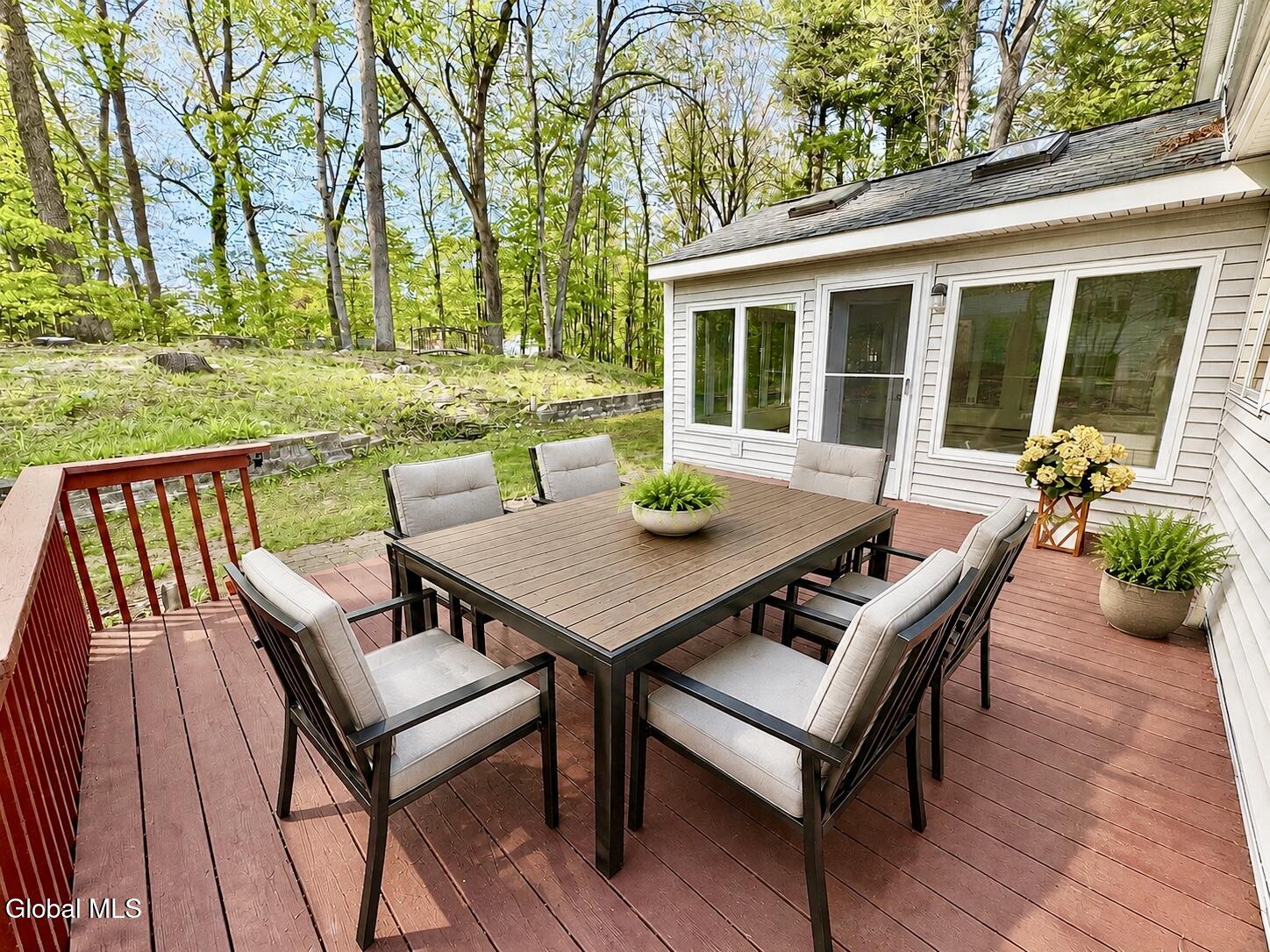 25 Shadow Wood Way Ballston Lake NY 12019