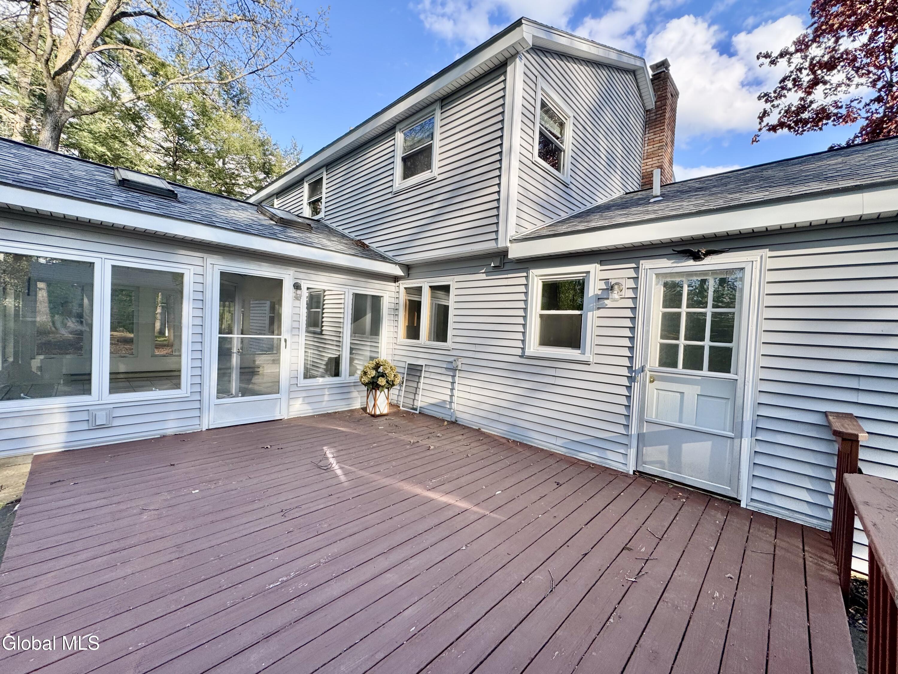 25 Shadow Wood Way Ballston Lake NY 12019