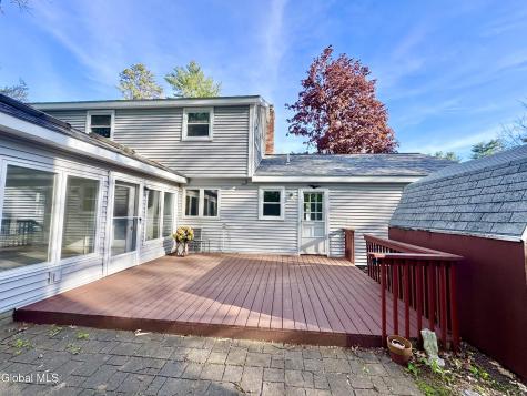 25 Shadow Wood Way Ballston Lake NY 12019