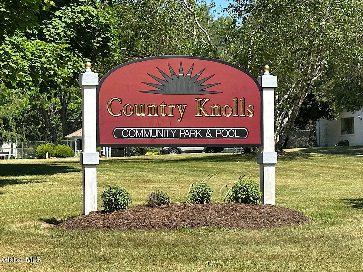 25 Shadow Wood Way Ballston Lake NY 12019