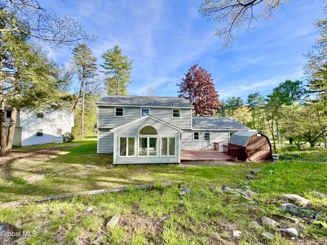 25 Shadow Wood Way Ballston Lake NY 12019