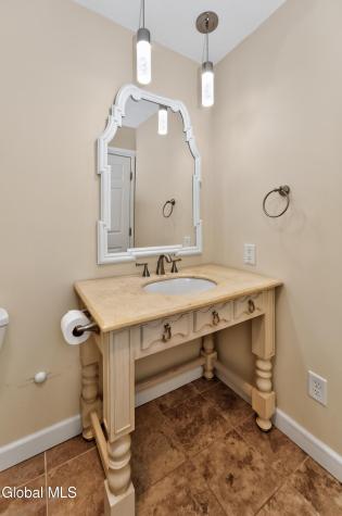 88 Oak Valley Way Queensbury NY 12804