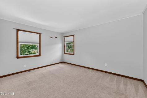 88 Oak Valley Way Queensbury NY 12804