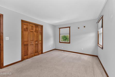 88 Oak Valley Way Queensbury NY 12804