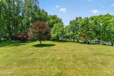 88 Oak Valley Way Queensbury NY 12804