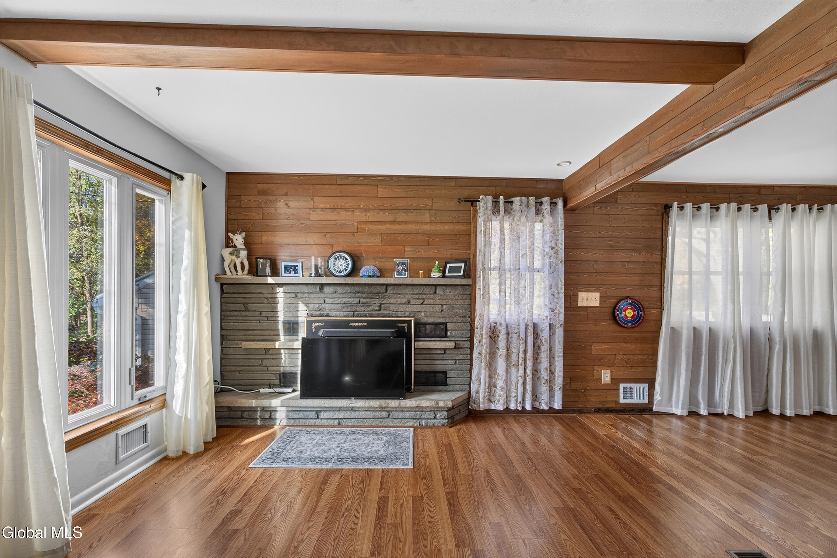 4 Bossi Lane Schenectady NY 12303