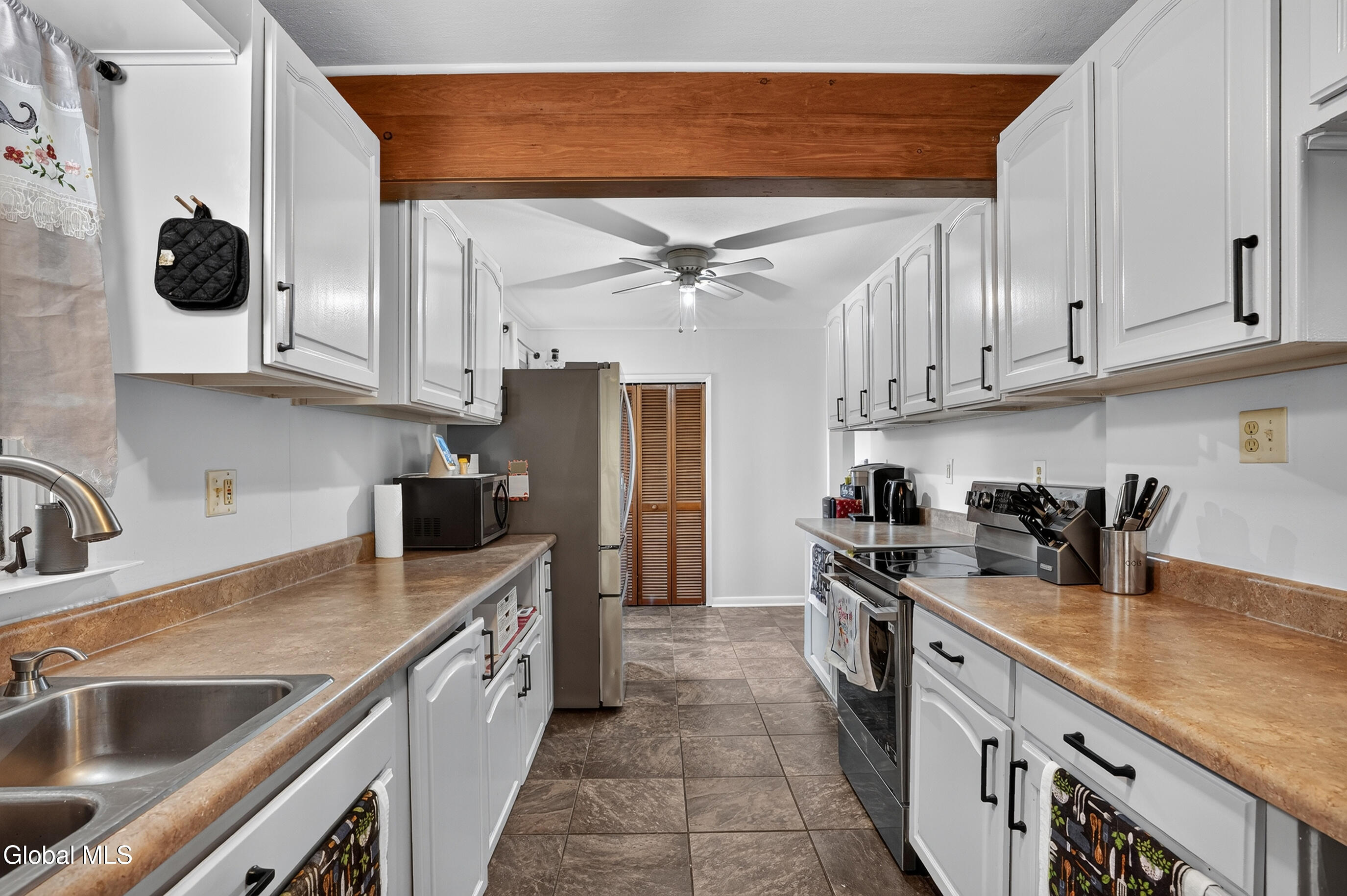 4 Bossi Lane Schenectady NY 12303