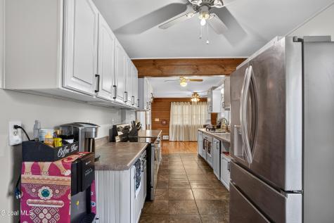 4 Bossi Lane Schenectady NY 12303