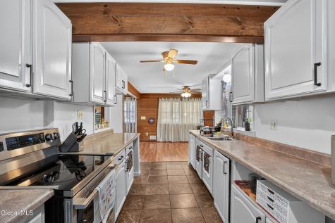 4 Bossi Lane Schenectady NY 12303