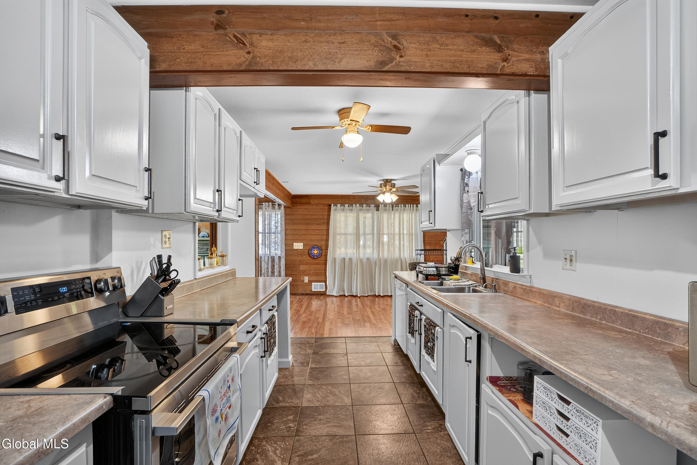 4 Bossi Lane Schenectady NY 12303
