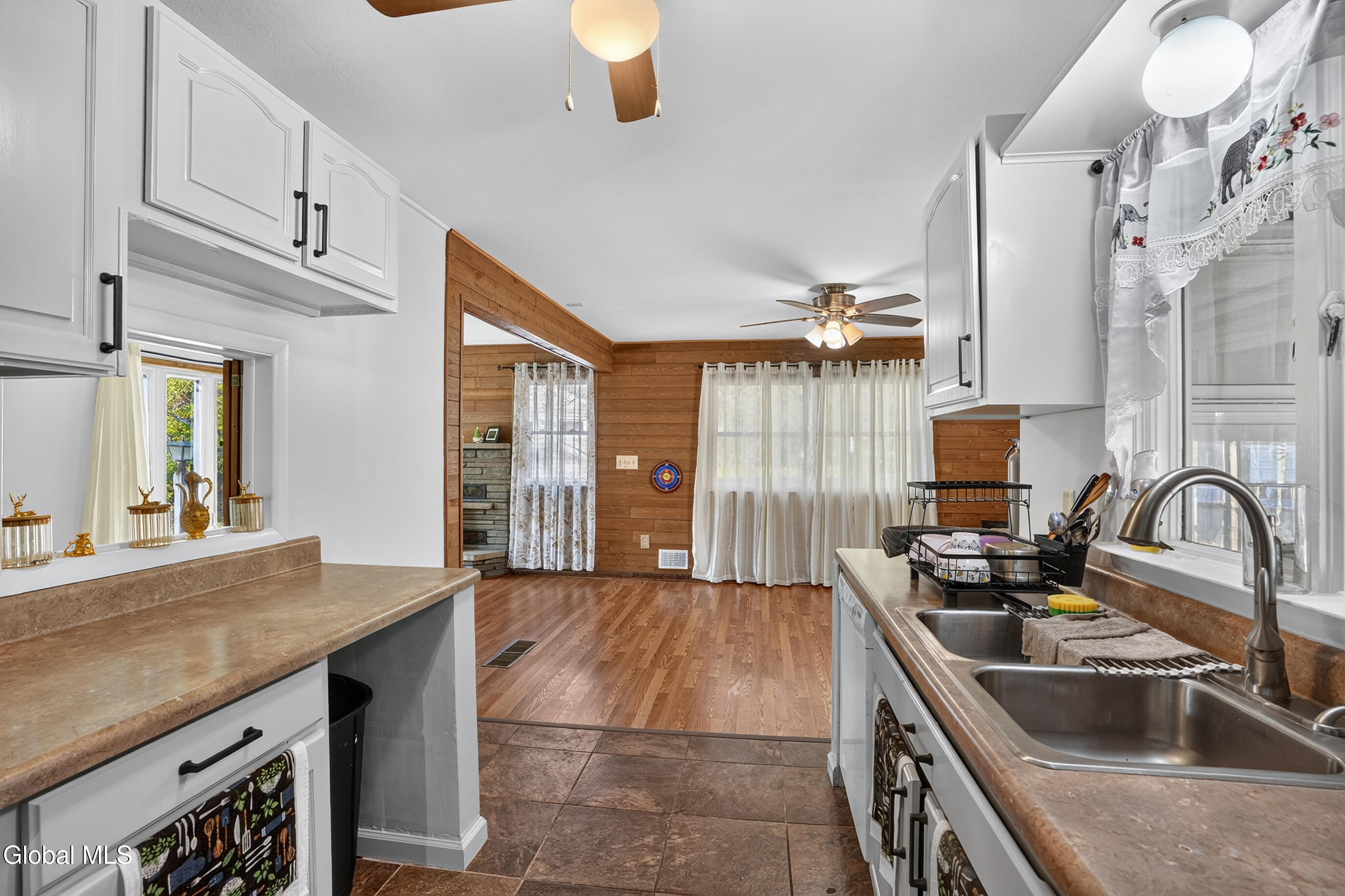 4 Bossi Lane Schenectady NY 12303