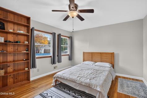4 Bossi Lane Schenectady NY 12303
