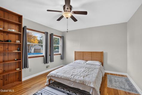 4 Bossi Lane Schenectady NY 12303
