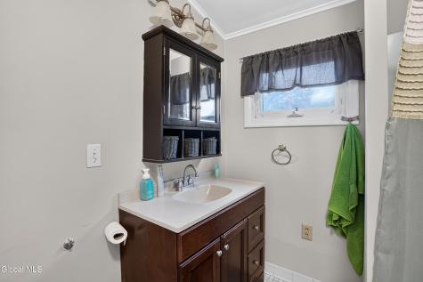 4 Bossi Lane Schenectady NY 12303