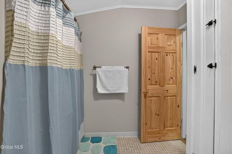 4 Bossi Lane Schenectady NY 12303