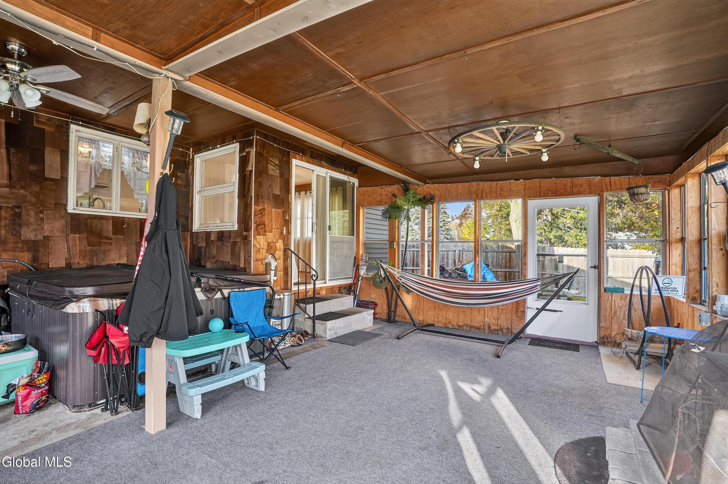 4 Bossi Lane Schenectady NY 12303