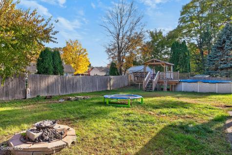 4 Bossi Lane Schenectady NY 12303