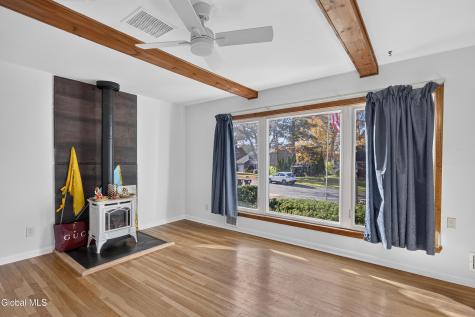 4 Bossi Lane Schenectady NY 12303