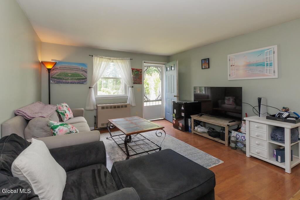 2407 Lenox Road Schenectady NY 12308