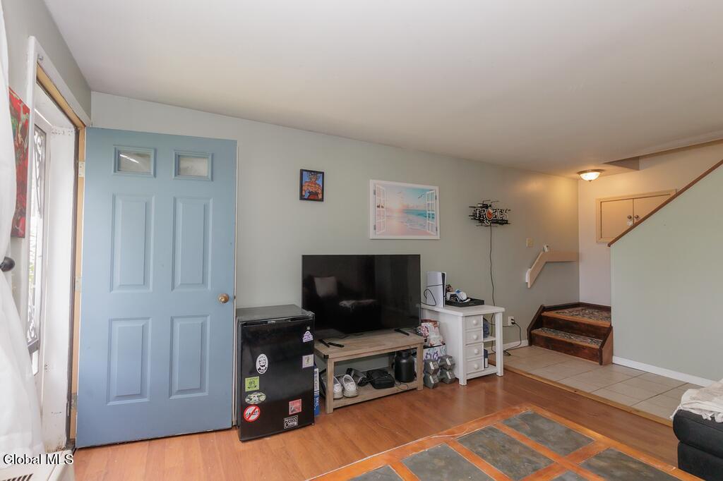2407 Lenox Road Schenectady NY 12308