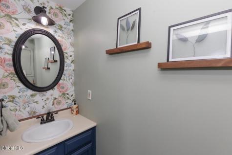 2407 Lenox Road Schenectady NY 12308