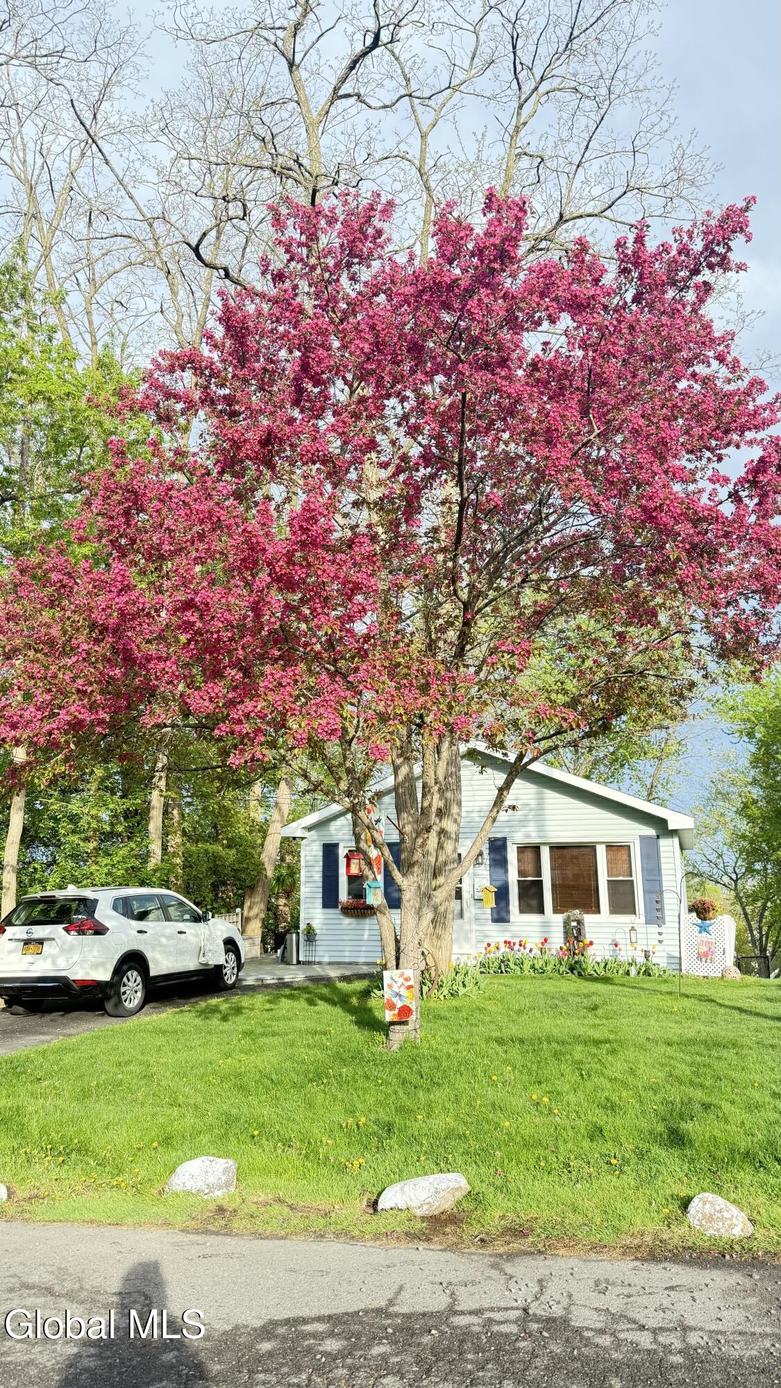 2407 Lenox Road Schenectady NY 12308