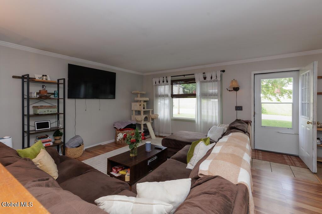 2407 Lenox Road Schenectady NY 12308
