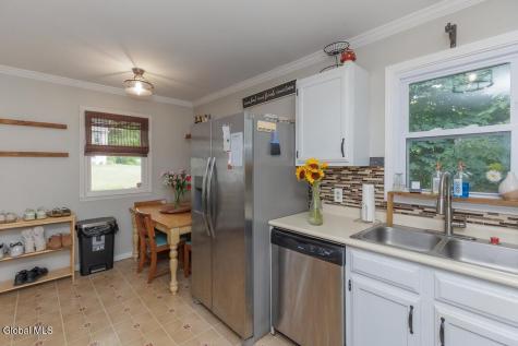 2407 Lenox Road Schenectady NY 12308