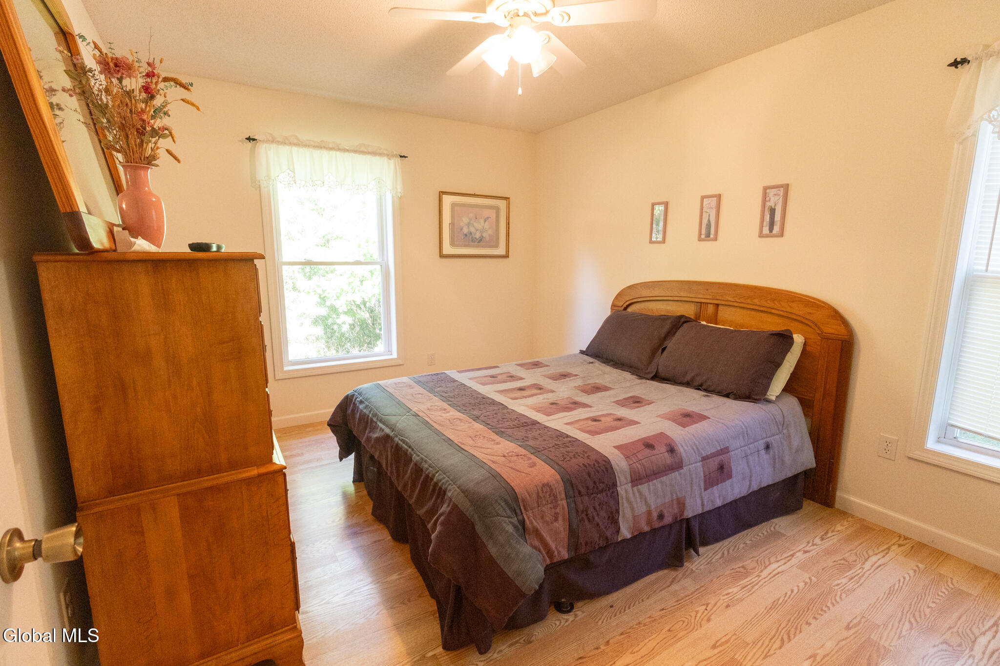 31 Lausanne Lane Lake Luzerne NY 12846