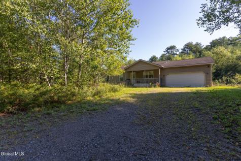 31 Lausanne Lane Lake Luzerne NY 12846
