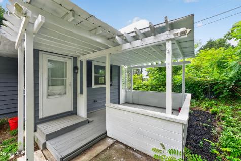 417 Albany Shaker Road Loudonville NY 12211