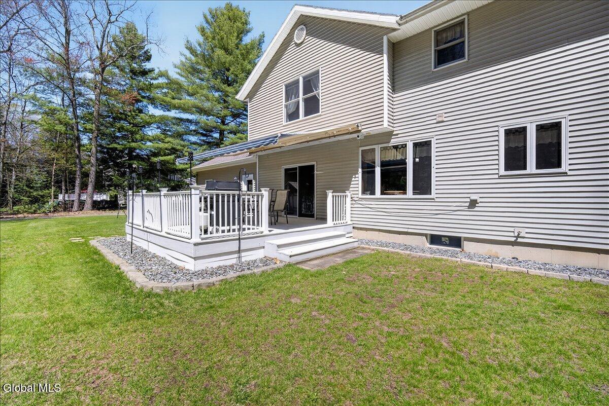 16 Muriel Lane Schaghticoke NY 12154
