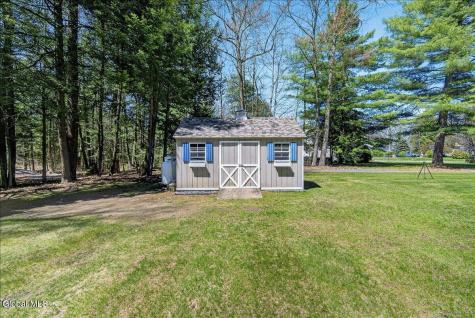 16 Muriel Lane Schaghticoke NY 12154