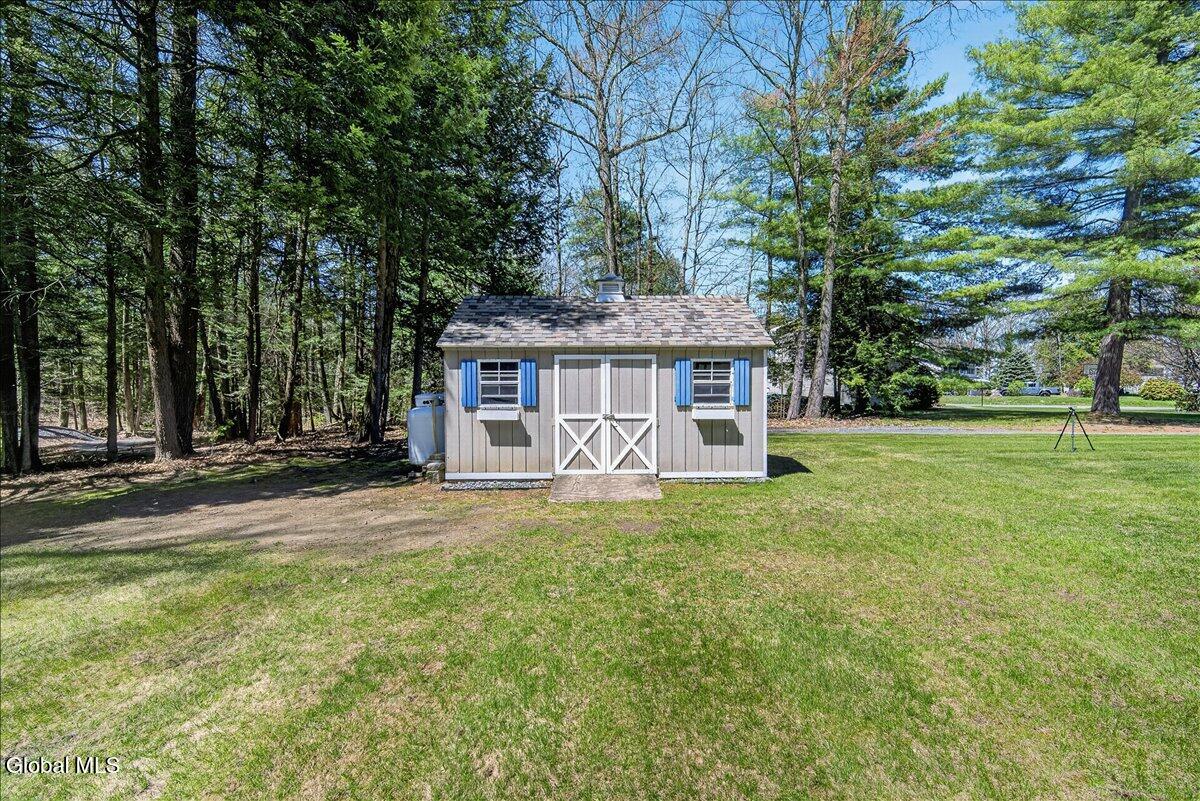 16 Muriel Lane Schaghticoke NY 12154
