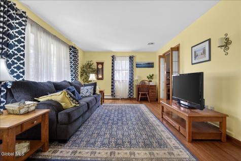16 Muriel Lane Schaghticoke NY 12154