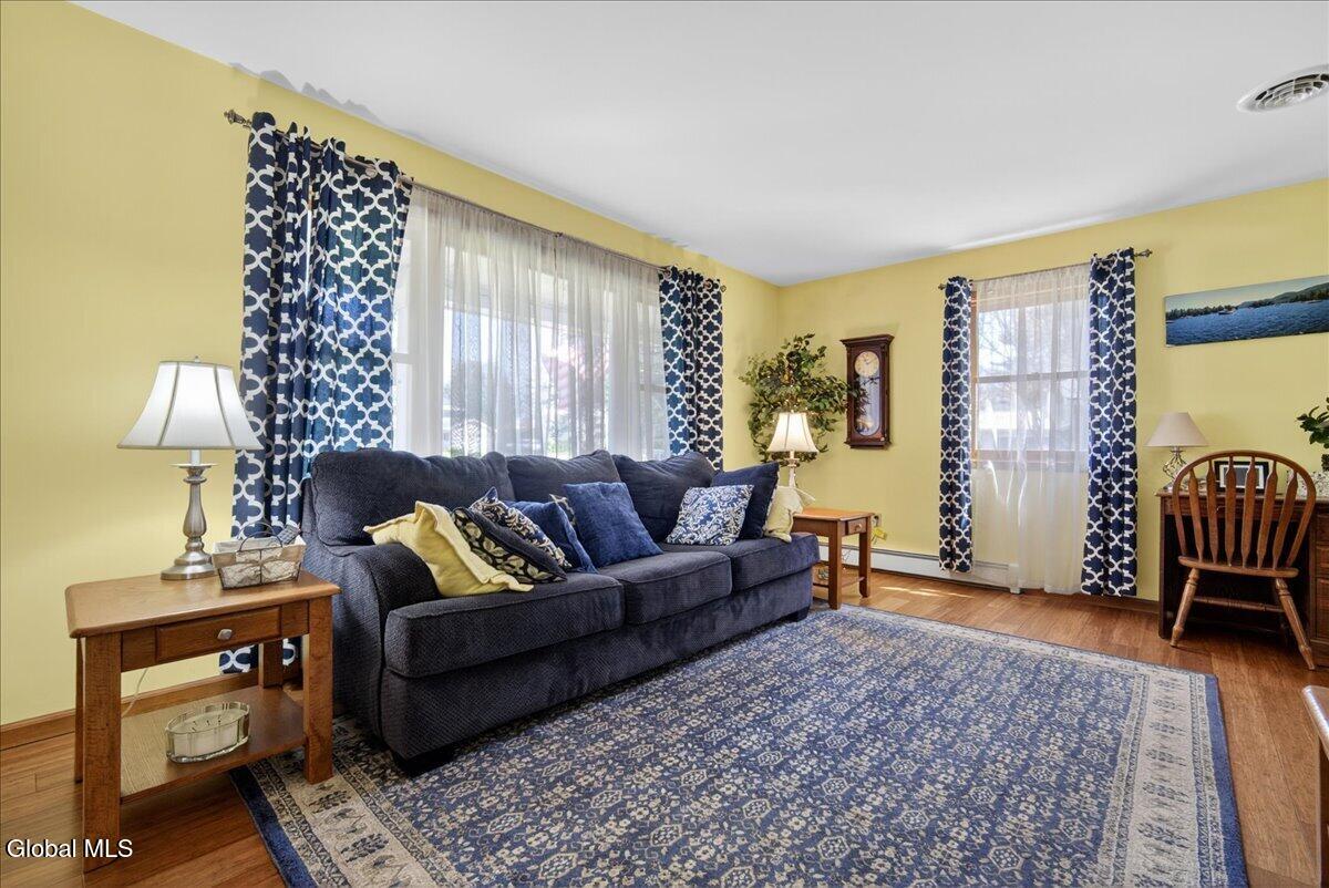 16 Muriel Lane Schaghticoke NY 12154
