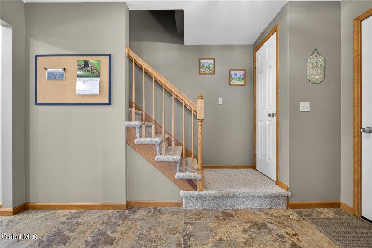 16 Muriel Lane Schaghticoke NY 12154